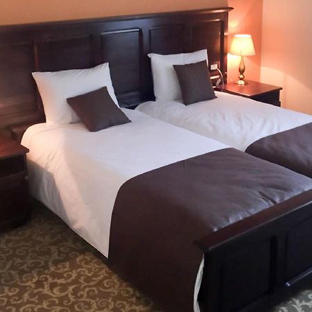 Laura Holiday Hotel Brăila Стая снимка