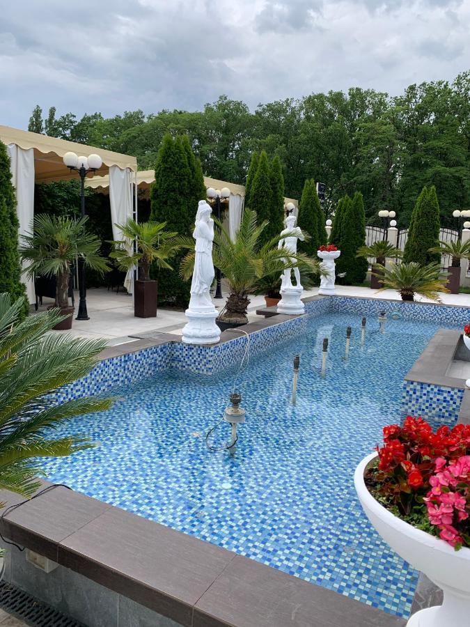 Laura Holiday Hotel Brăila Екстериор снимка