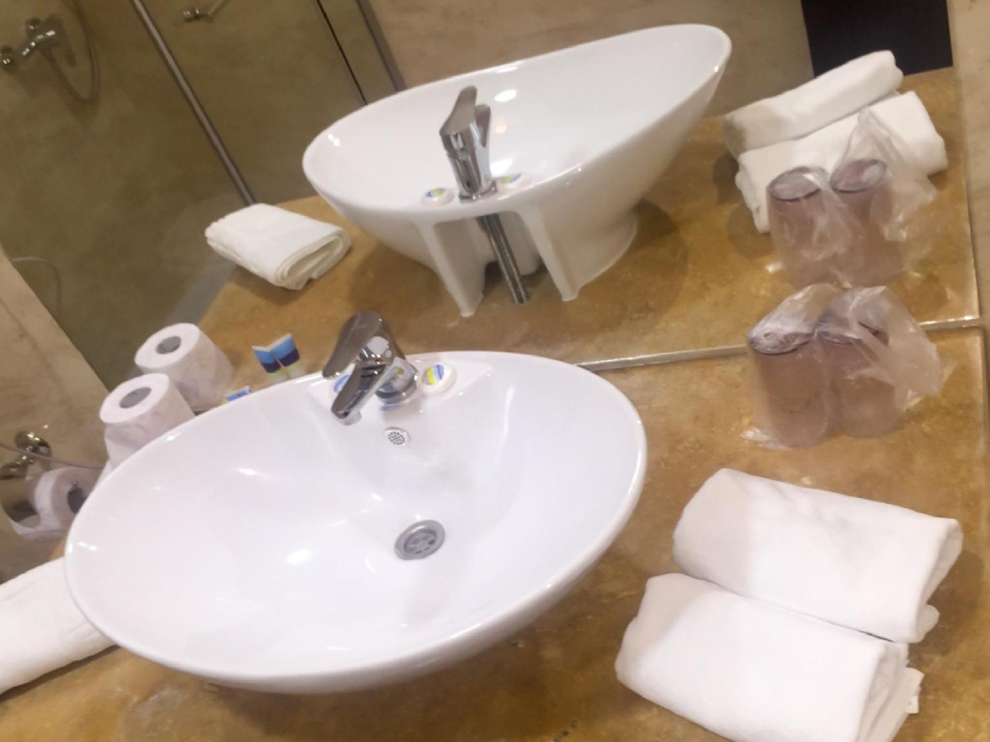 Laura Holiday Hotel Brăila Стая снимка
